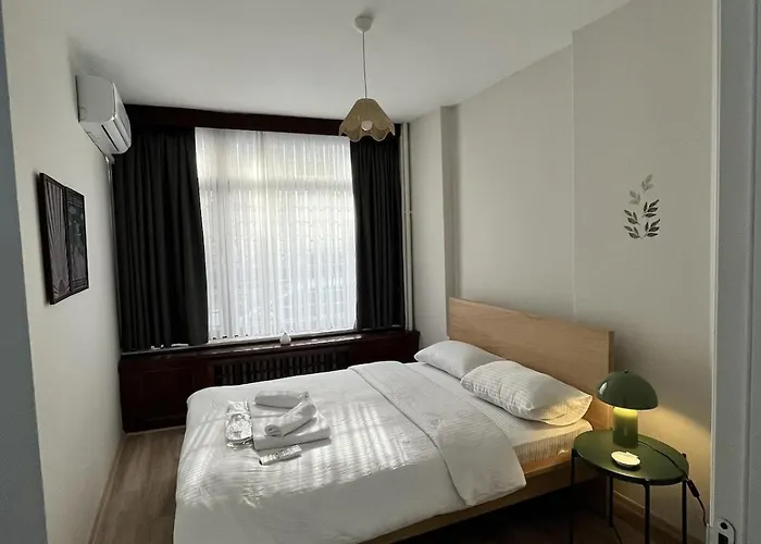 Modern In The Heart Of Kadikoey * Istanbul