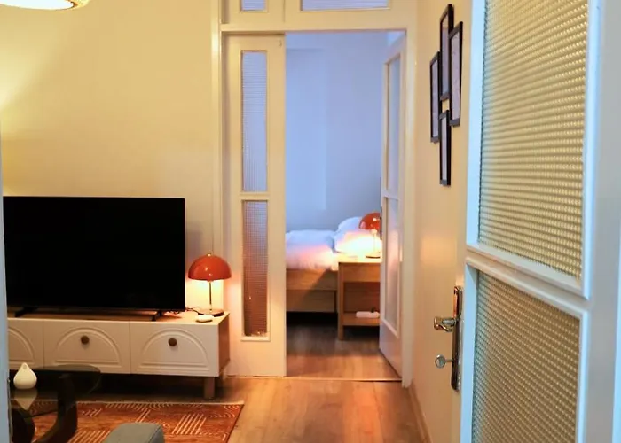 Modern In The Heart Of Kadikoey *