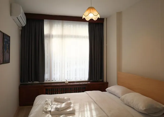 Modern In The Heart Of Kadikoey