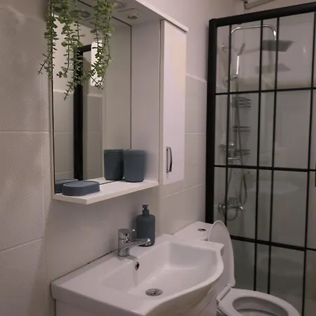 Modern In The Heart Of Kadikoey *